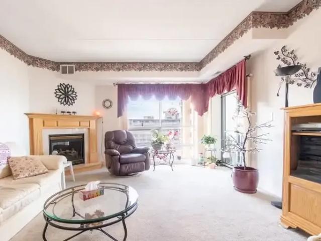 For Rent 2 Bedroom Apartment Windsor ON DS102752307