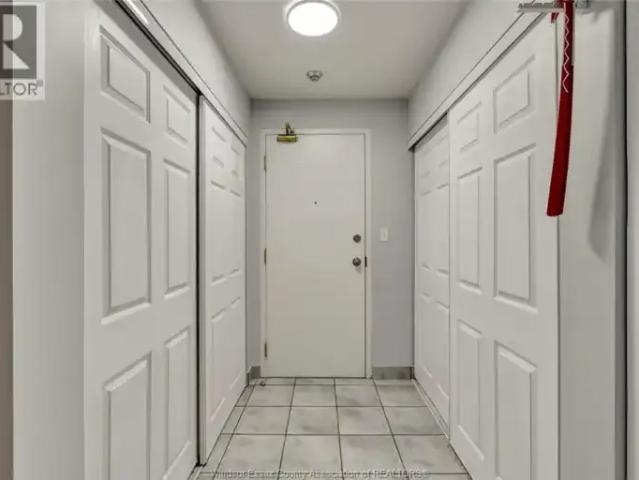For Rent 2 Bedroom Apartment Windsor ON DS103487783
