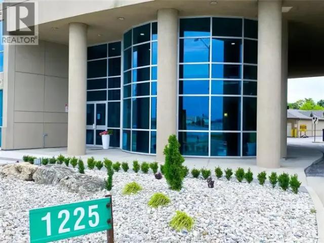 For Rent 2 Bedroom Apartment Windsor ON DS103695356
