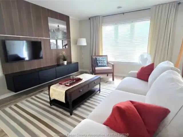 For Rent 2 Bedroom Apartment Windsor ON DS103958866