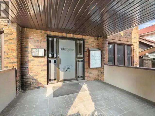 For Rent 2 Bedroom Apartment Windsor ON DS103216032