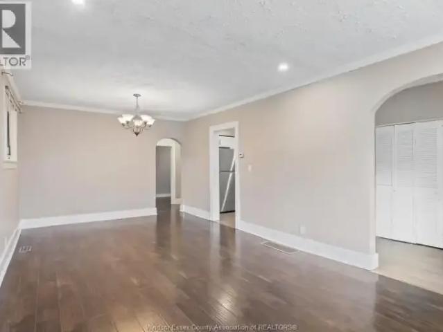 For Rent 2 Bedroom Apartment Windsor ON DS104142936
