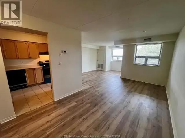 For Rent 2 Bedroom Apartment Windsor ON DS105004734