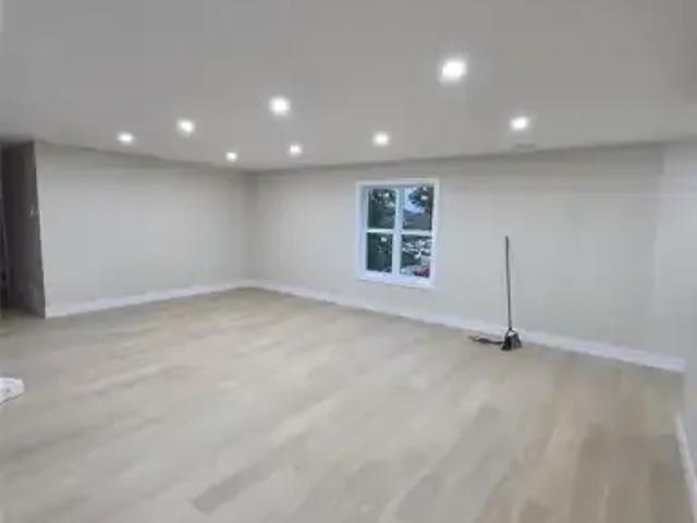 For Rent 2 Bedroom Apartment Windsor ON DS105004810