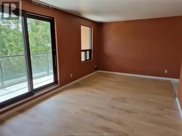 For Rent 2 Bedroom Apartment Windsor ON DS105118894