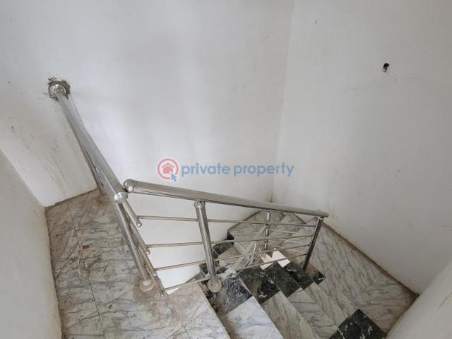 For rent: 2 bedroom Block Of Flats Carlton Gate Estate Gra, Akobo Ibadan Oyo PID: 3PBUHG | Private Property Nigeria