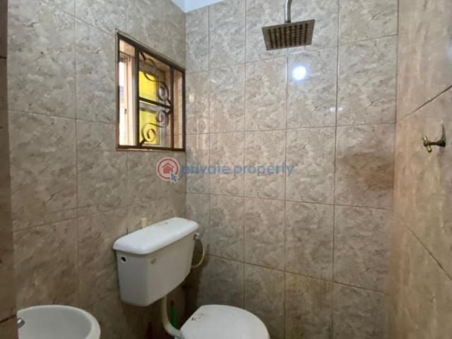 For rent: 2 bedroom Block Of Flats Alagomeji Yaba Lagos PID: 4PCJFY | Private Property Nigeria