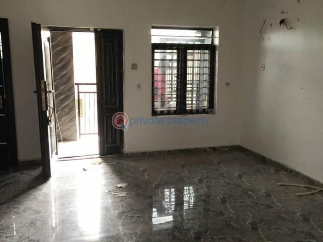 For rent: 2 bedroom Block Of Flats Beeshop, Elewure, Akala Express Ibadan Oyo PID: 6PCNKM | Private Property Nigeria