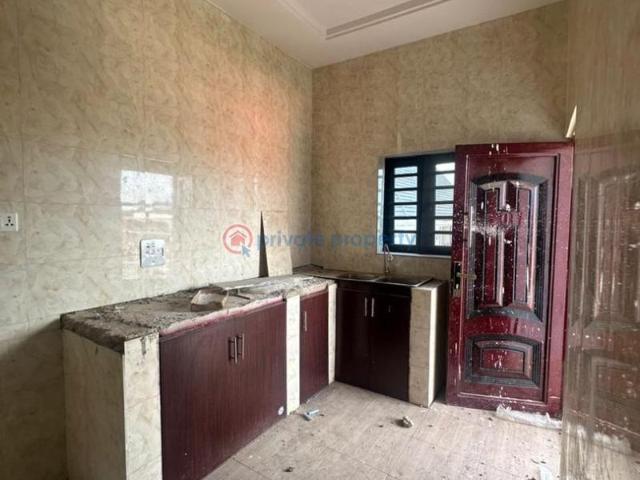 For rent: 2 bedroom Block Of Flats Kehinde Street Off Solo Ogun Aguda Surulere Lagos PID: 8PBPSR | Private Property Nigeria