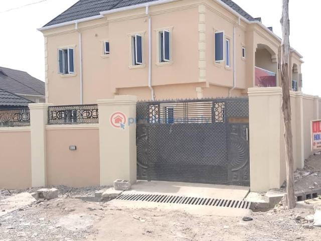 For rent: 2 bedroom Block Of Flats Kuola, Akala Express Ibadan Oyo PID: 4PCLME | Private Property Nigeria