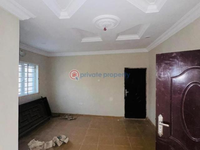 For rent: 2 bedroom Block Of Flats Ikolaba Gra, New Bodija Ibadan Oyo PID: 0PCJDF | Private Property Nigeria
