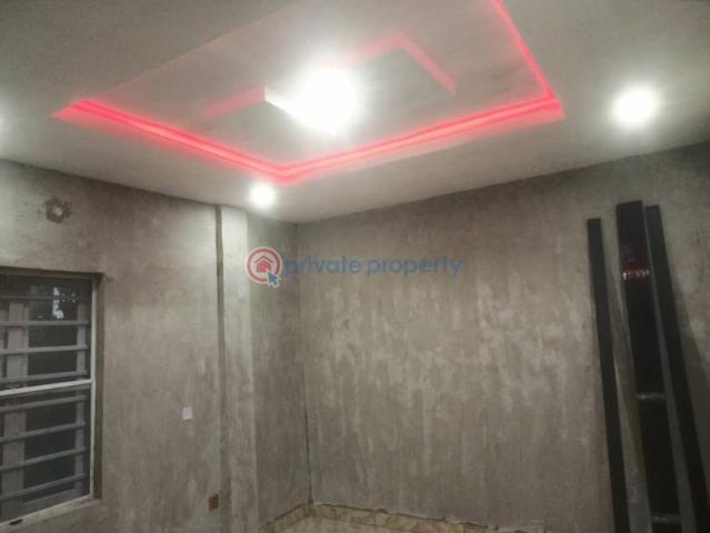 For rent: 2 bedroom Block Of Flats Wahabi Larinde Street, Beesam Mafoluku Oshodi Lagos PID: 3PBCTS | Private Property Nigeria