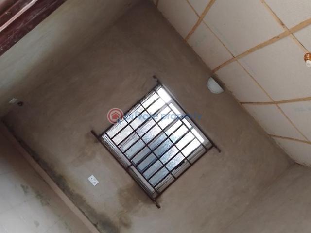 For rent: 2 bedroom Block Of Flats Tolatoes Estate Along Liberty Academy Road Off Akala Express Ibadan Oyo PID: 5PBBJN | Private Property Nigeria