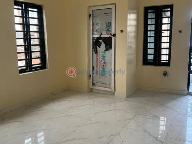 For rent: 2 bedroom Flat & Apartment Abule Ijesha Yaba Lagos PID: 1PBSFR | Private Property Nigeria