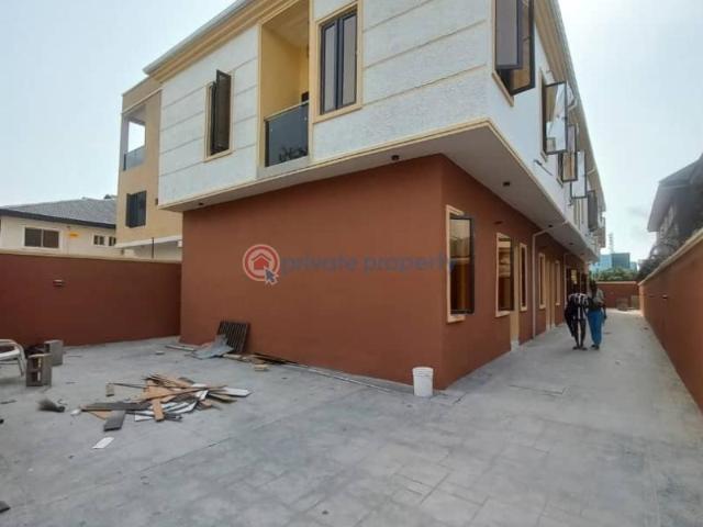 For rent: 2 bedroom Flat & Apartment Omole Phase 2 Ojodu Lagos PID: 7PBMTN | Private Property Nigeria