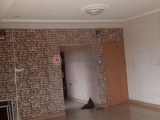 For rent: 2 bedroom Flat & Apartment Lawanson Surulere Lagos PID: 8PBDJT | Private Property Nigeria
