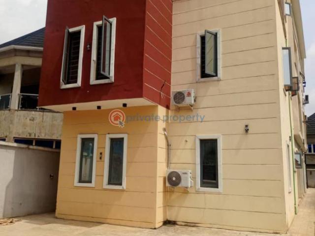 For rent: 2 bedroom Flat & Apartment P And T Estate Ipaja Lagos PID: 2PBMQR | Private Property Nigeria