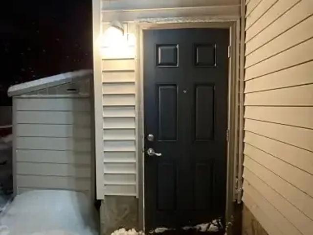 For Rent 2 Bedroom House Calgary AB DLS102306602