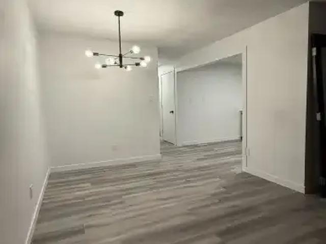 For Rent 2 Bedroom House Calgary AB DS102306539