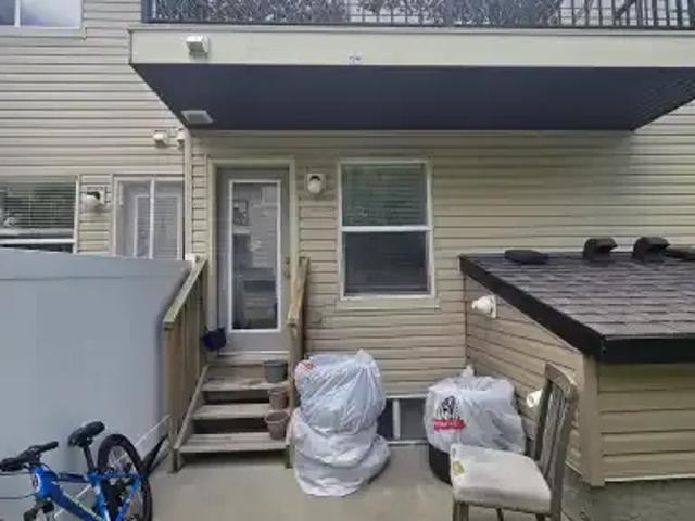For Rent 2 Bedroom House Calgary AB DS103355239
