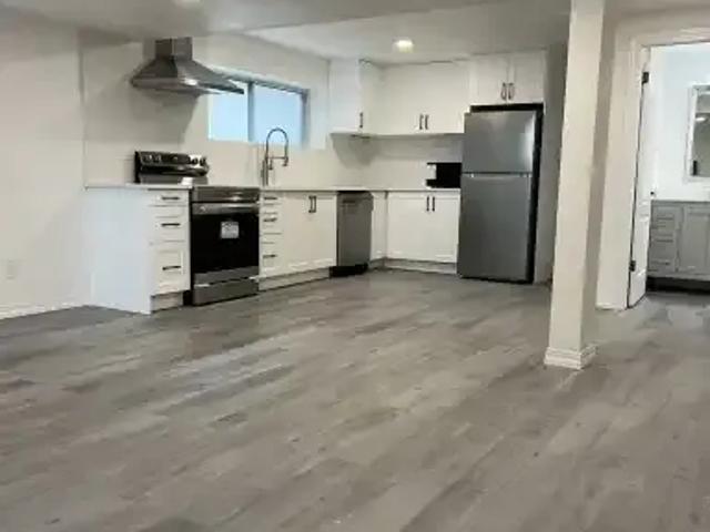 For Rent 2 Bedroom House Calgary AB DS104362351