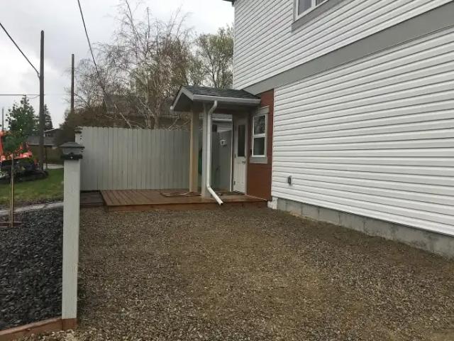 For Rent 2 Bedroom House Calgary AB DS104598398