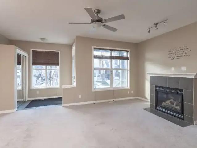 For Rent 2 Bedroom House Calgary AB DS104888541