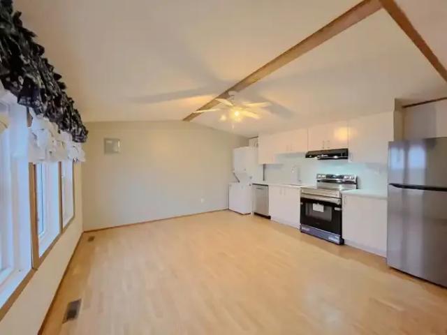 For Rent 2 Bedroom House Calgary AB DS105004647