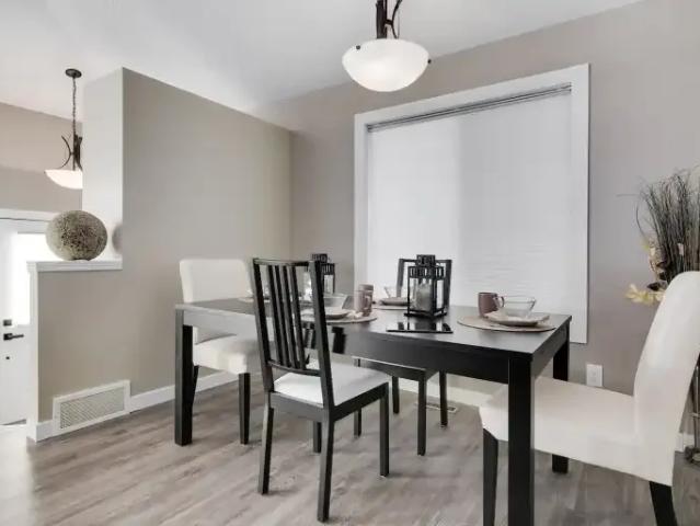 For Rent 2 Bedroom House Calgary AB DS105009107
