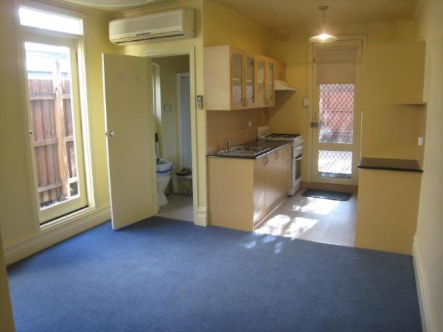 For Rent 2 Bedroom House Carlton North VIC DS103588339