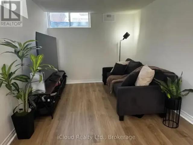 For Rent 2 Bedroom House Burlington ON DS104036366