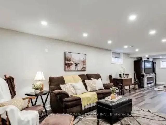 For Rent 2 Bedroom House Burlington ON DS105047652