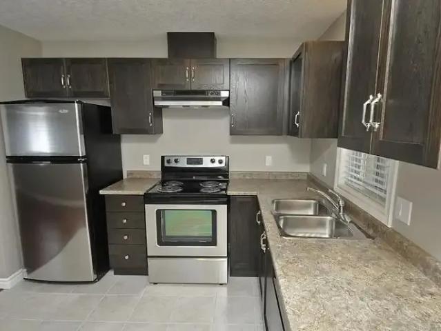 For Rent 2 Bedroom House Guelph ON DS99596562