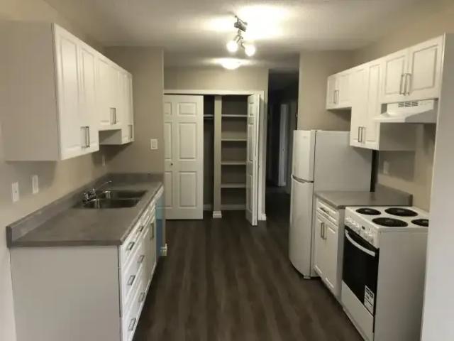 For Rent 2 Bedroom House Edmonton AB DS101877124
