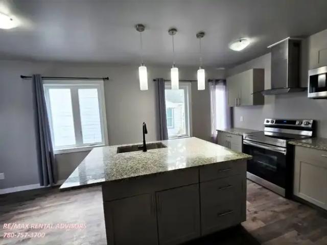 For Rent 2 Bedroom House Edmonton AB DS103424673