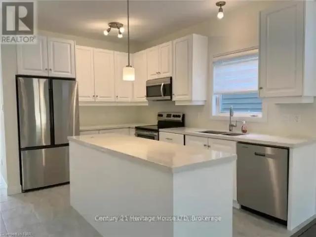For Rent 2 Bedroom House Fort Erie ON DS103355359