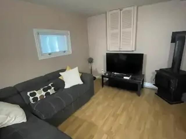 For Rent 2 Bedroom House Kitchener ON DS104841582