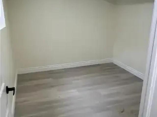 For Rent 2 Bedroom House Kitchener ON DS101827390