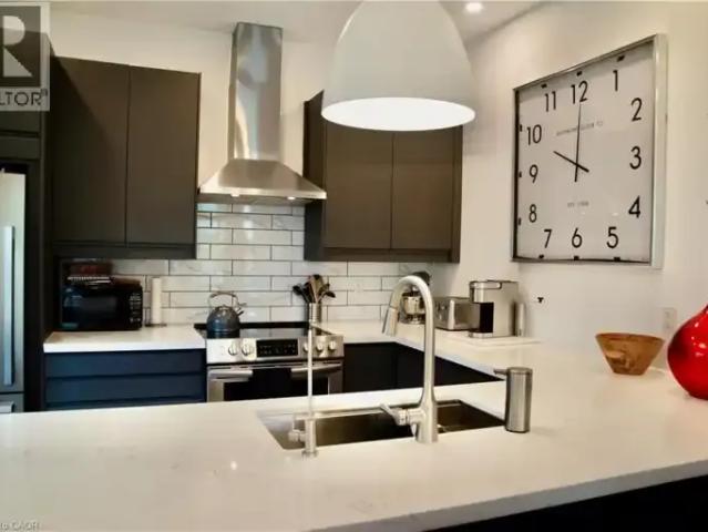 For Rent 2 Bedroom House Kitchener ON DS102578801