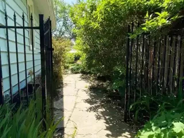 For Rent 2 Bedroom House Oakville ON DS103151839