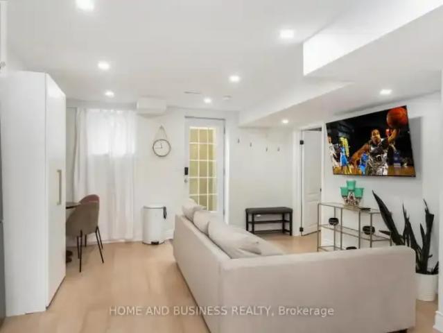 For Rent 2 Bedroom House Milton ON DS105004976