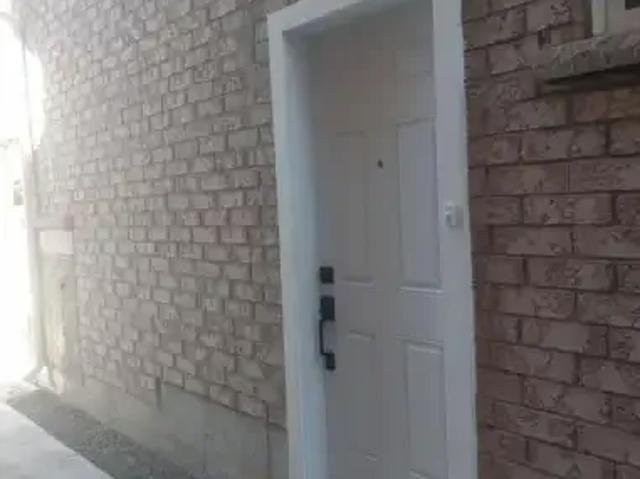 For Rent 2 Bedroom House Milton ON DS101262041