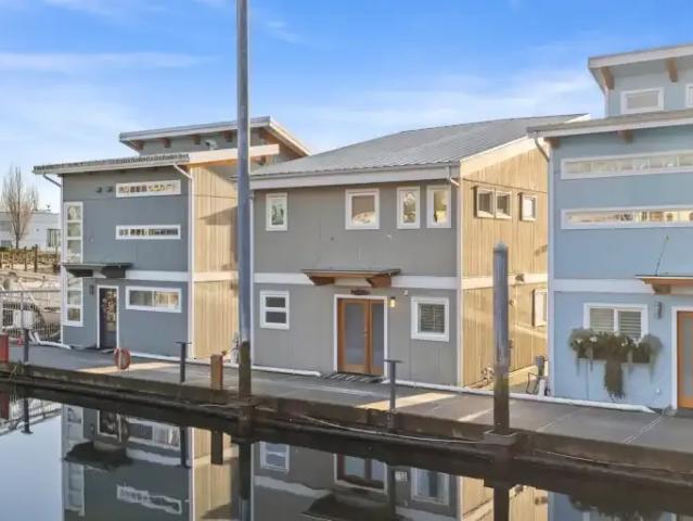 For Rent 2 Bedroom House North Vancouver BC DS104036360