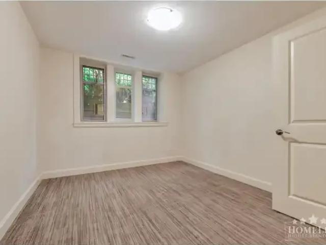 For Rent 2 Bedroom House Surrey BC DLS102518932