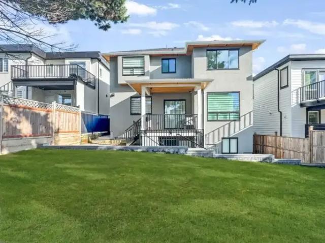 For Rent 2 Bedroom House Surrey BC DLS98748222