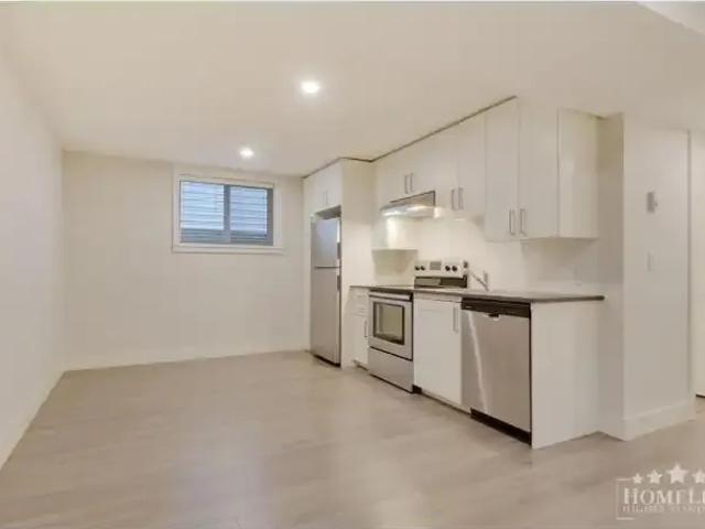 For Rent 2 Bedroom House Surrey BC DS103487636