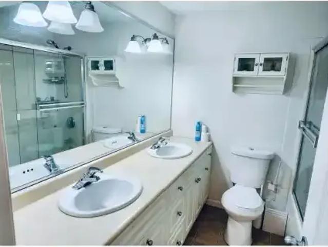 For Rent 2 Bedroom House Surrey BC DS103487640