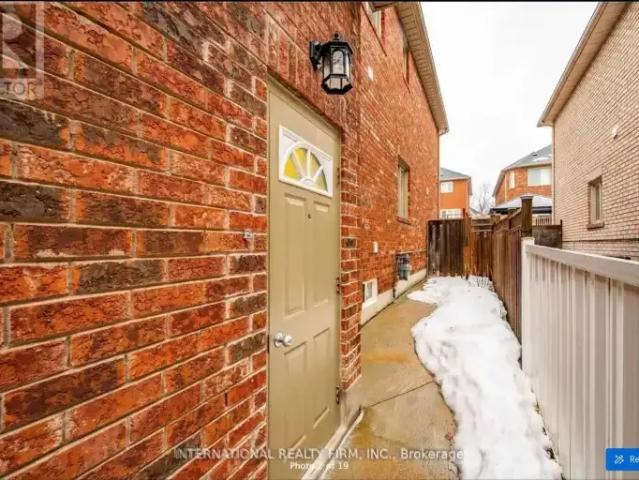 For Rent 2 Bedroom House Richmond Hill ON DLS101262085