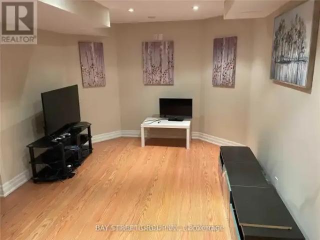 For Rent 2 Bedroom House Richmond Hill ON DLS102658633