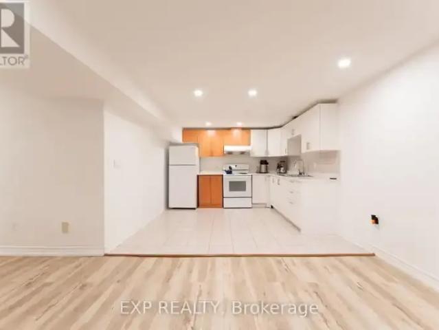 For Rent 2 Bedroom House Richmond Hill ON DS104106831